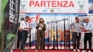 Monza-Resegone 2024: la partenza della gara a stafetta