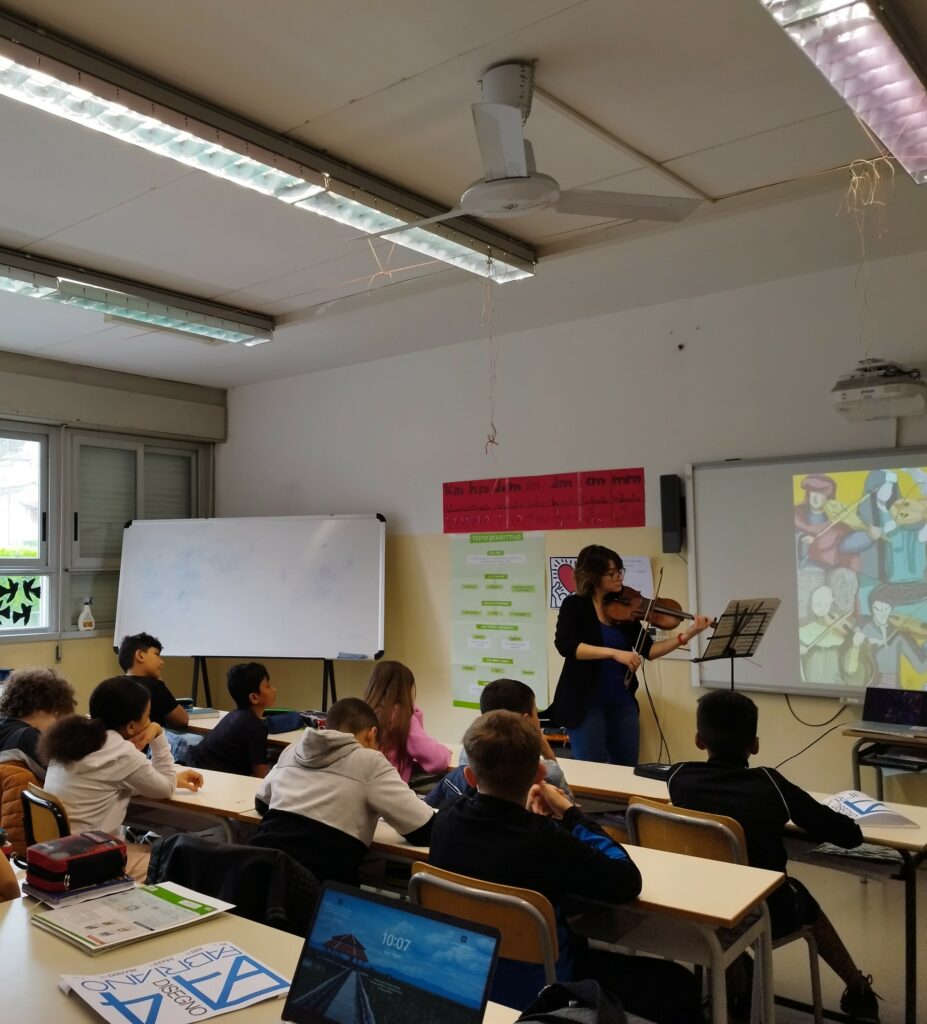 Monza lezioni di musica a scuola
