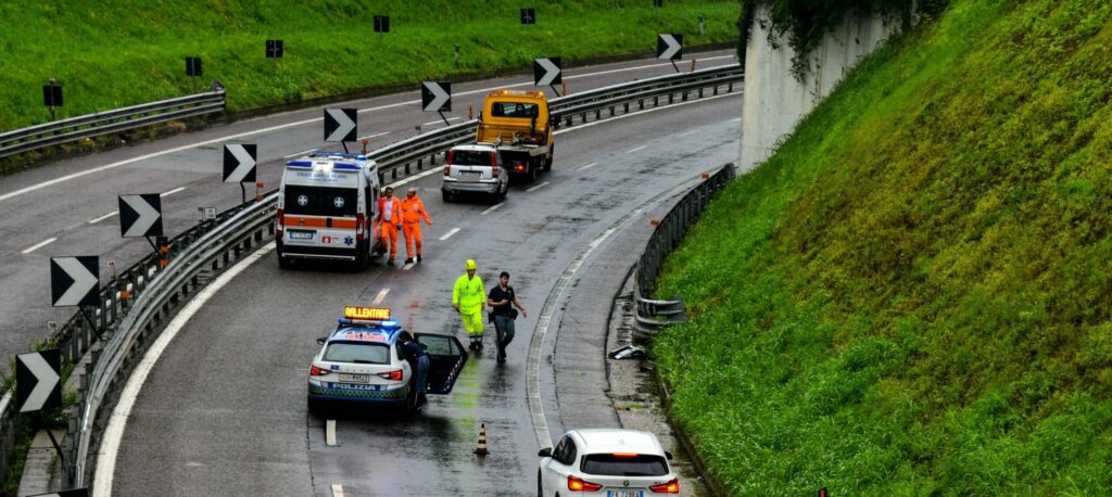 Incidente sulla Milano-Meda a Lentate sul Seveso