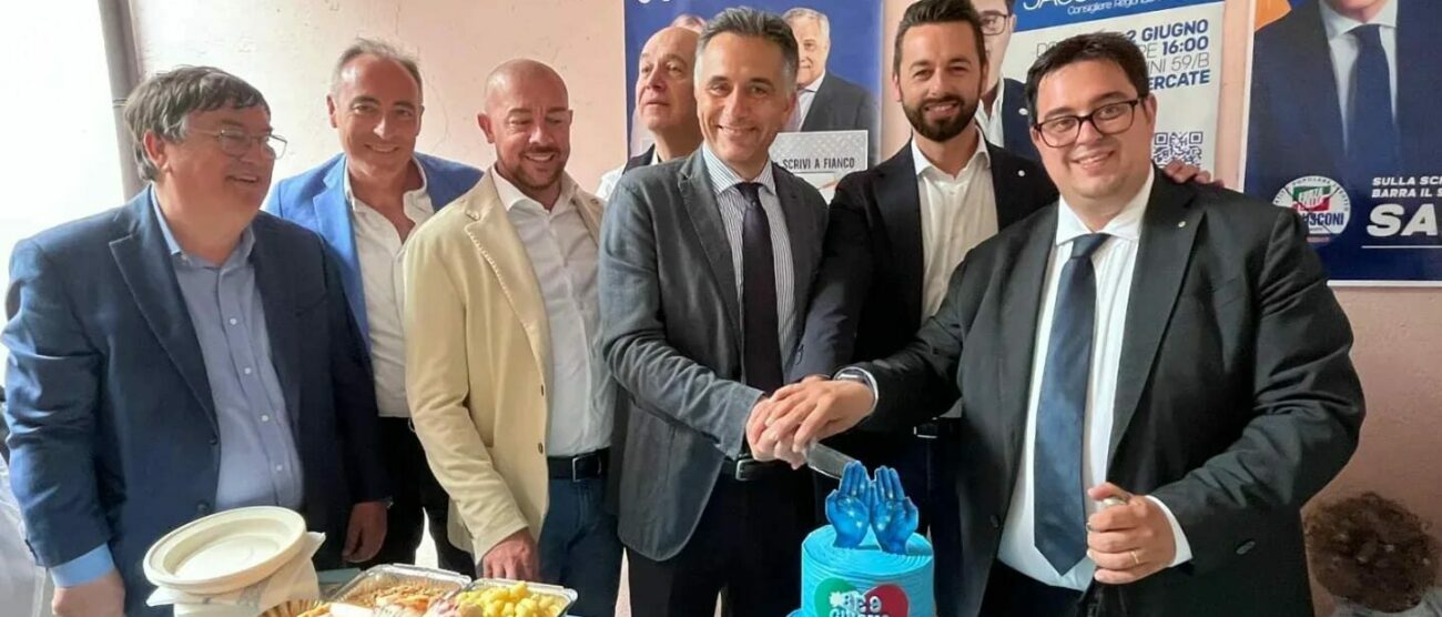 Politica inaugurazione sede Forza Italia Vimercate