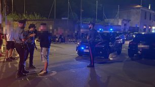 Desio piazza Cavour un momento concitato subito dopo l'aggressione