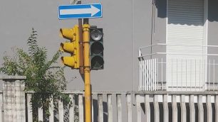 Senago il semaforo di via Leonardo da Vinci