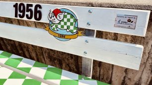 Lazzate: la panchina della Coop Il Seme dedicata al Motoclub