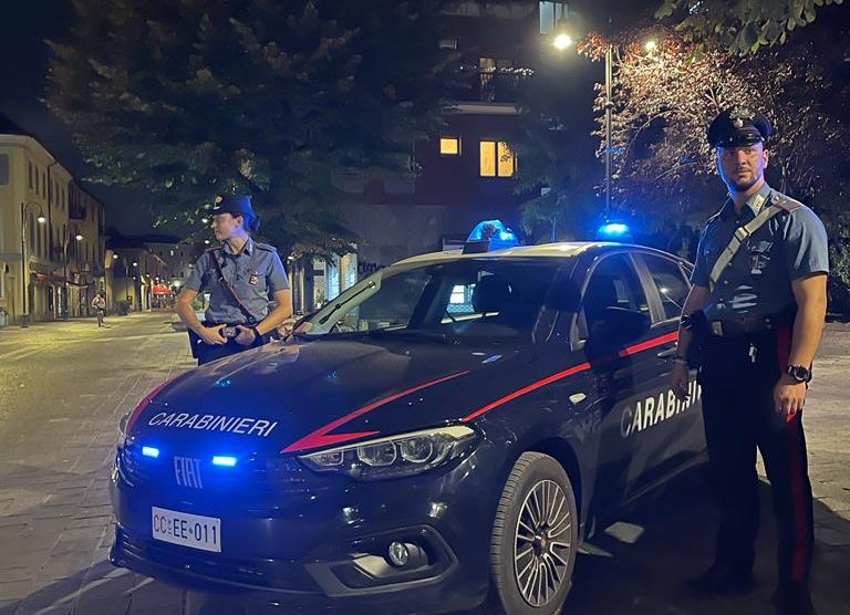 Carabinieri in servizio