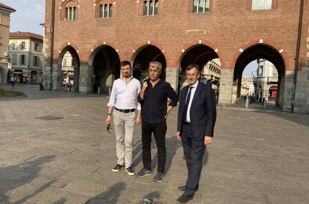 L'archistar Boeri davanti all'Arengario di Monza la scorsa estate