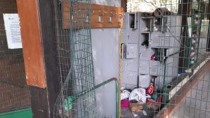 Parco di Monza vandalismi Cascina del Sole