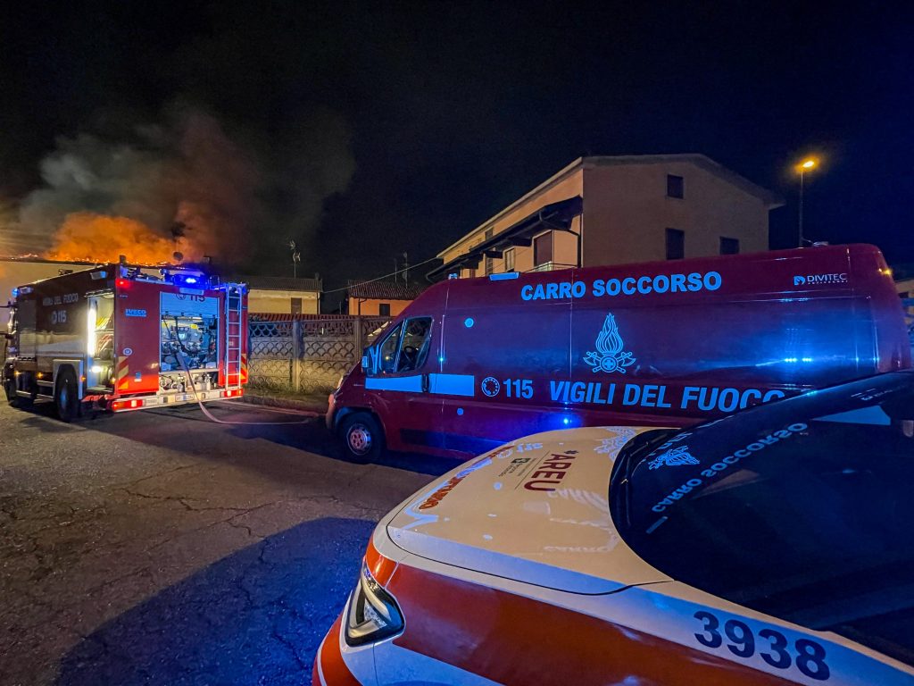 Incendio tetto Giussano