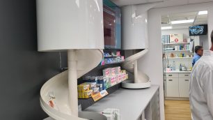 Monza nuova farmacia via Luca della Robbia Farmacom