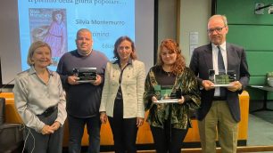Premio letterario Brianza: da sinistra Gianna Parri, Crocifisso Dentello, l'assessore monzese Viviana Guidetti, Silvia Montemurro e Giuseppe Caprotti