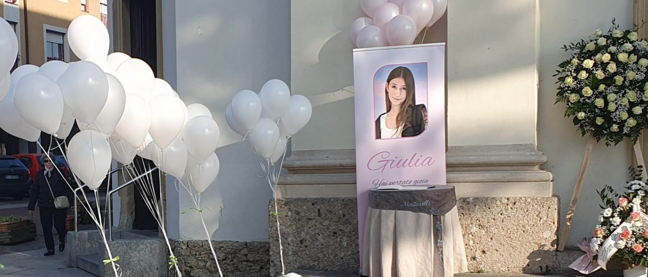 Carnate funerali Giulia Cerini, 14 anni