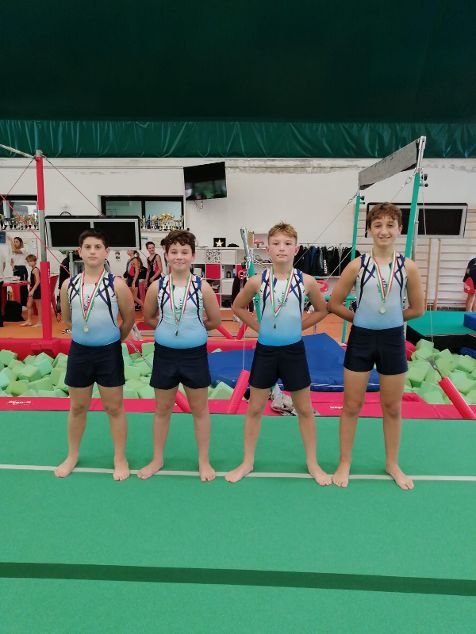 Ginnastica Pro Lissone gruppo ginnasti a Cassano D'Adda
