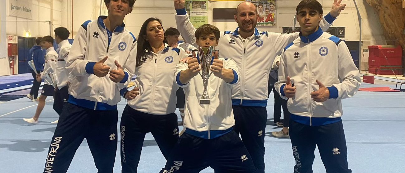 Ginnastica Sampietrina tre ginnasti con staff tecnico 2024