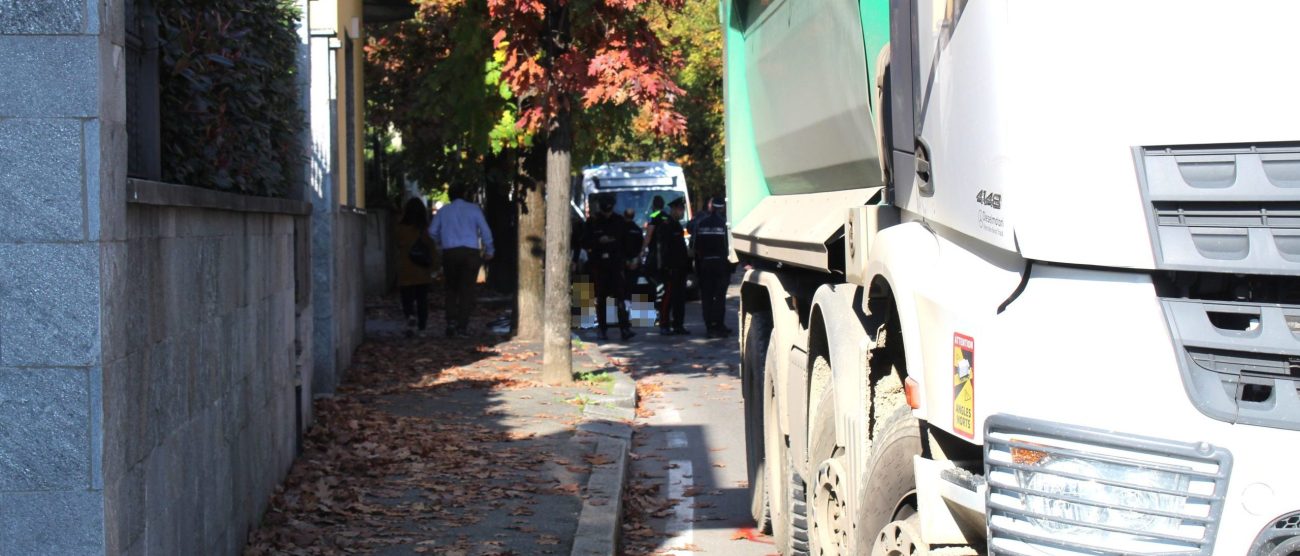 Seregno incidente mortale in via Galilei ciclista investita