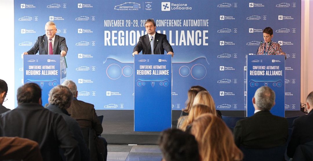 Guido Guidesi, assessore regionale allo Sviluppo Economico, da oggi presidente dell’Alleanza Europea delle Regioni dell’Automotive (Conference Automotive Regions Alliance, ARA), intervenuto oggi a Monza alla conferenza stampa di chiusura dei lavori di ARA che si è svolta all’Autodromo Nazionale.