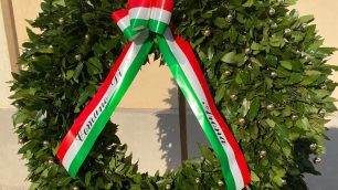 Arcore corona IV Novembre errore Arona
