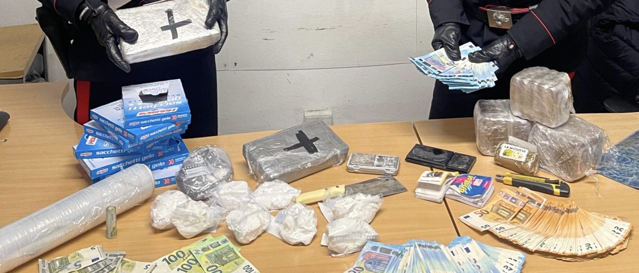 Varedo carabinieri sequestro droga