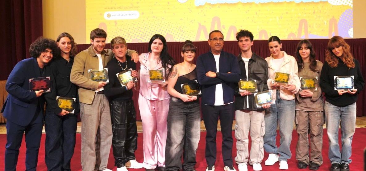 La foto dei finalisti pubblicata da Area Sanremo: Banchelli è il terzo da sinistra