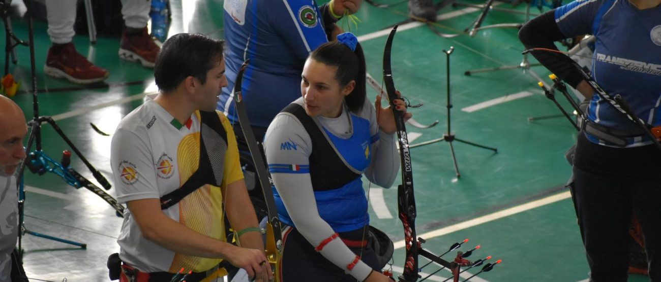 Seveso Tiro Arco Tanya Giaccheri in pedana prima del tiro