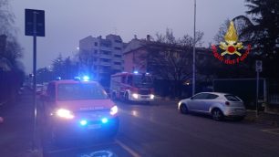 Il luogo dell'incendio a Monza