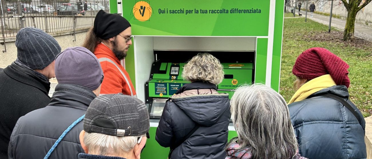 Concorezzo distributore sacchi Cem