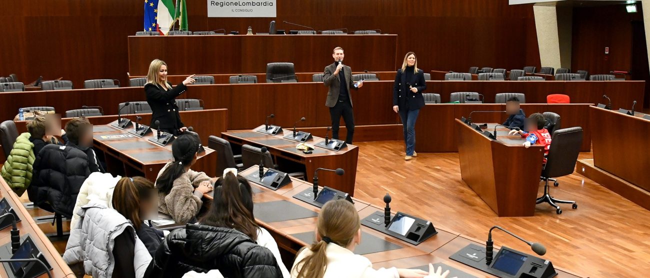 Scuola Rodari Macherio a Palazzo Regione