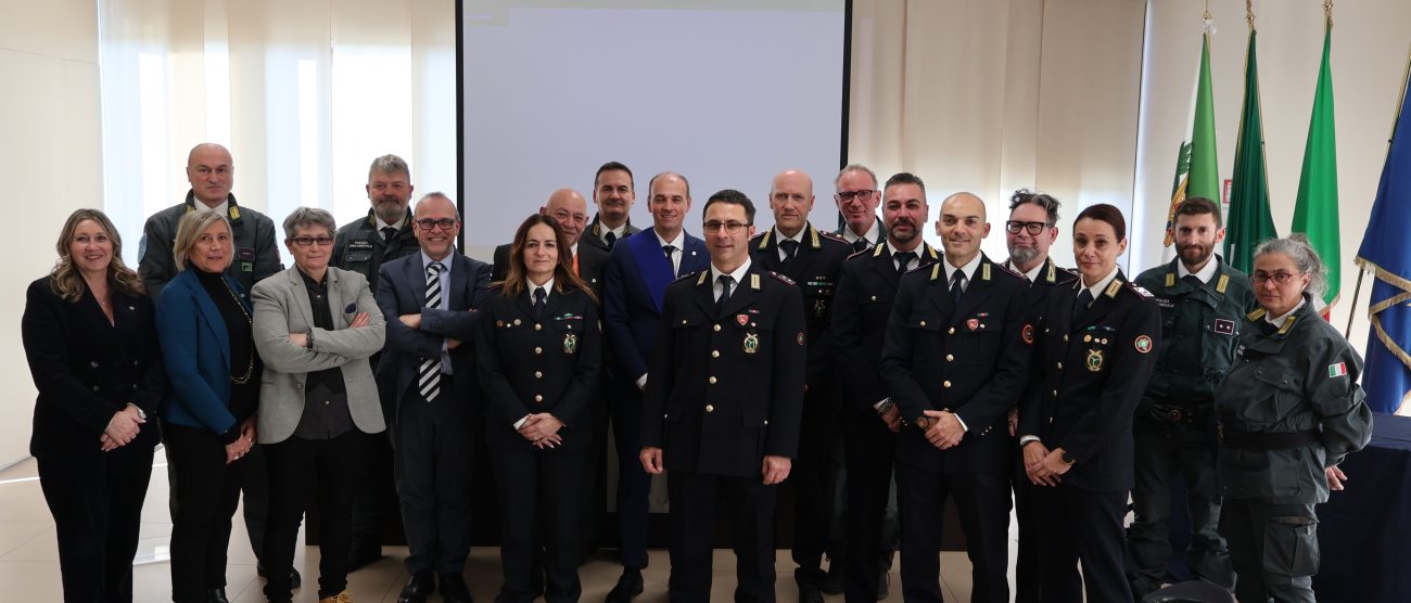Foto di gruppo Polizia Provinciale MB