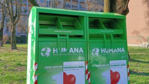 Monza raccolta tessile Humana