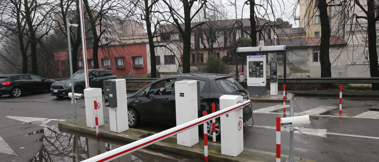L'ingresso del parcheggio di piazza Castello