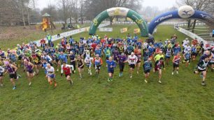 Cross per Tutti gara 5 Paderno Dugnano Partenza gruppo maschile - Foto Roberto Mandelli/Fidal