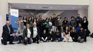 I compagni di Marta Roncoroni e il personale del San Gerardo