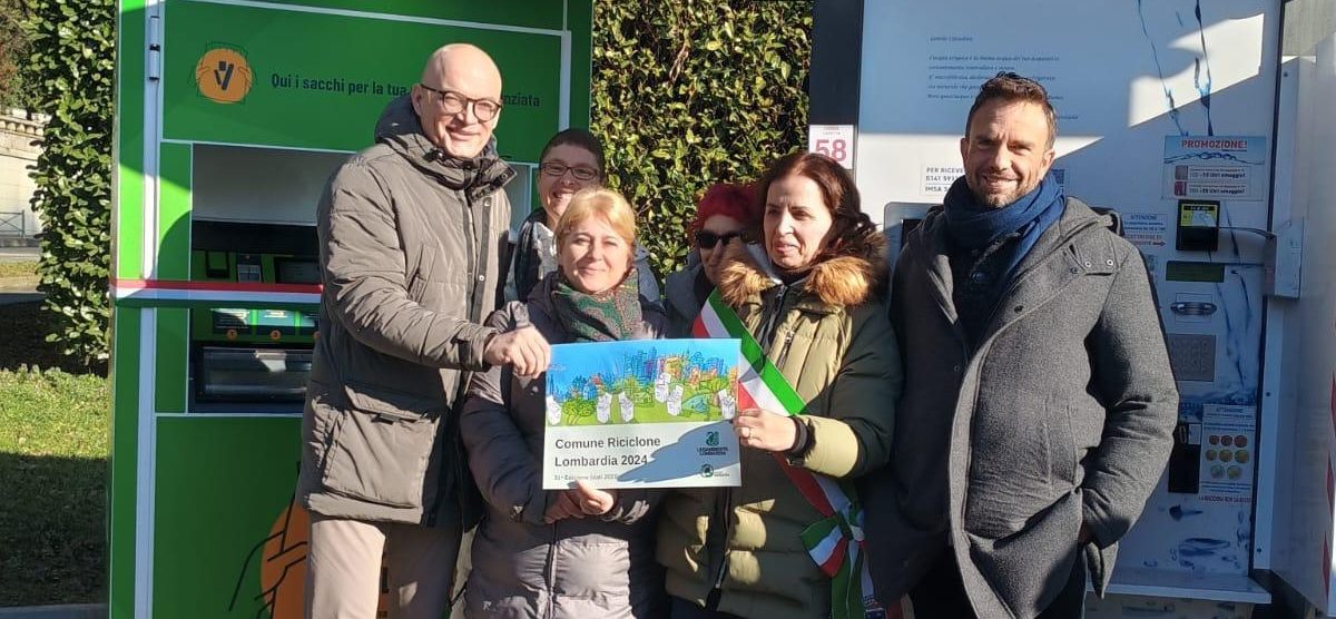 Lesmo Cem distributore sacchi rossi