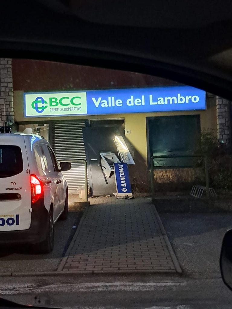 Ladri BCC Triuggio e Valle Lambro a Veduggio con Colzano