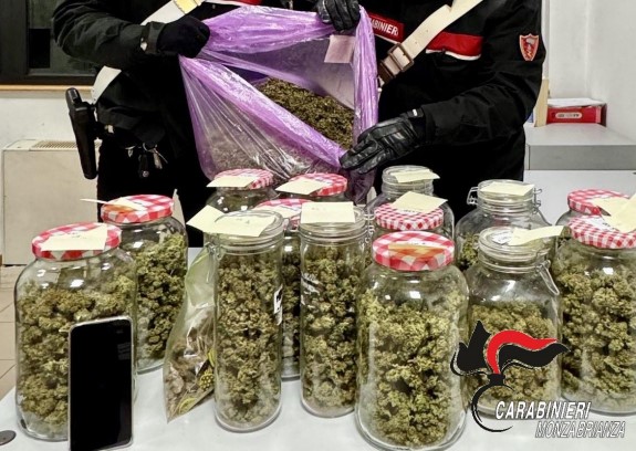 Carabinieri droga Cesano Maderno