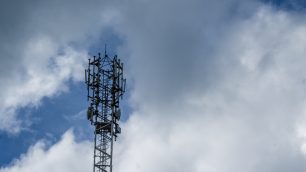 Ripetitore antenna telefonica - Image by jeswin on Freepik
