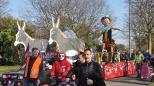 Carnevale Nova Milanese Carro San Bernardo Pinocchio