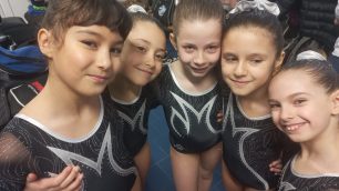 La Forti e Liberi ginnastica a Varese con le Allieve