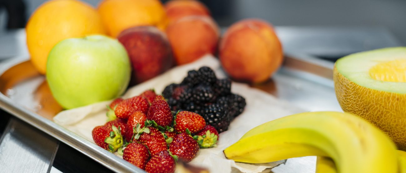 Frutta fresca mensa scuola - foto Freepik