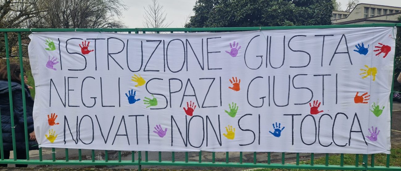 Nova Milanese striscioni istruzione