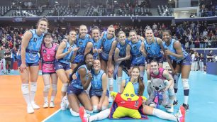 Pallavolo Numia Vero Volley gruppo - foto Consorzio Vero Volley
