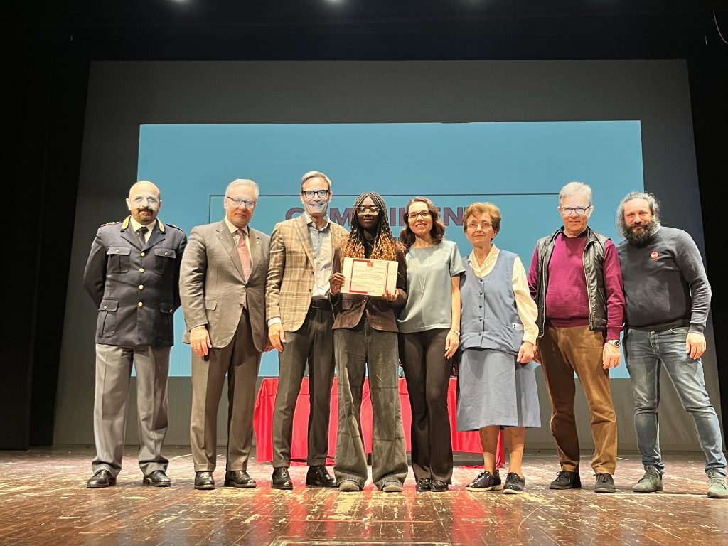 Monza Concorso letterario scuole 60 anni Mamma Rita