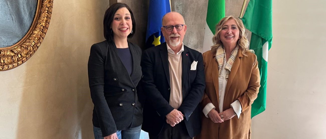 Medicina e Filosofia: Da sinistra Milena Provenzi, Claudio Cogliati, Antonetta Carrabs