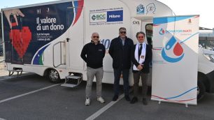 Monza donazione sangue Questura Polizia