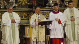Monza duomo messa suffragio Papa Francesco don Mosconi e la sedia papale