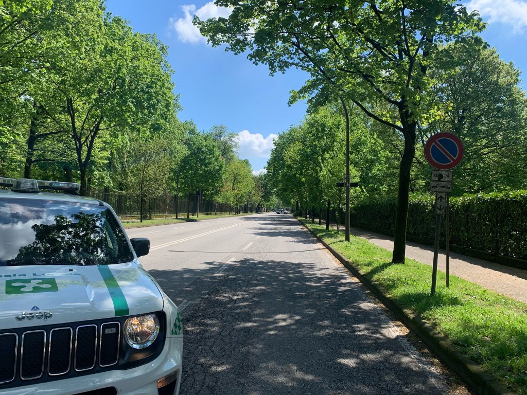 Monza incidente ciclista investito Villa Reale viale Brianza chiuso