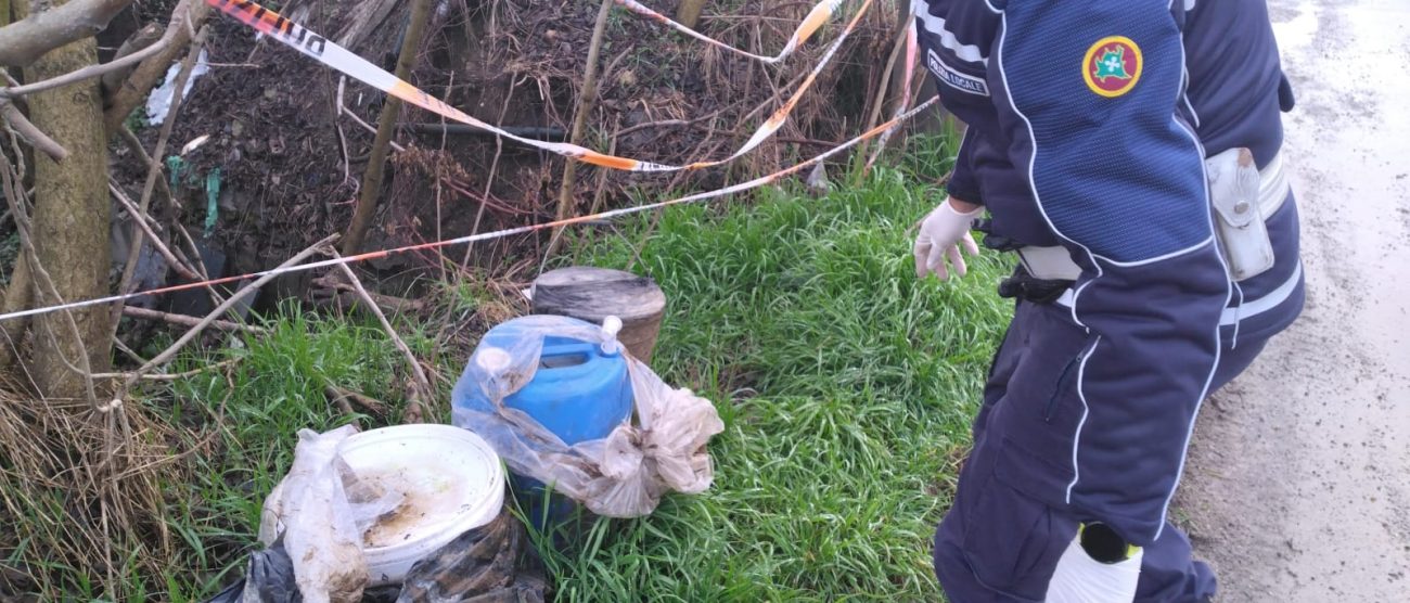 Abbandono rifiuti a Monza: le indagini della Polizia locale