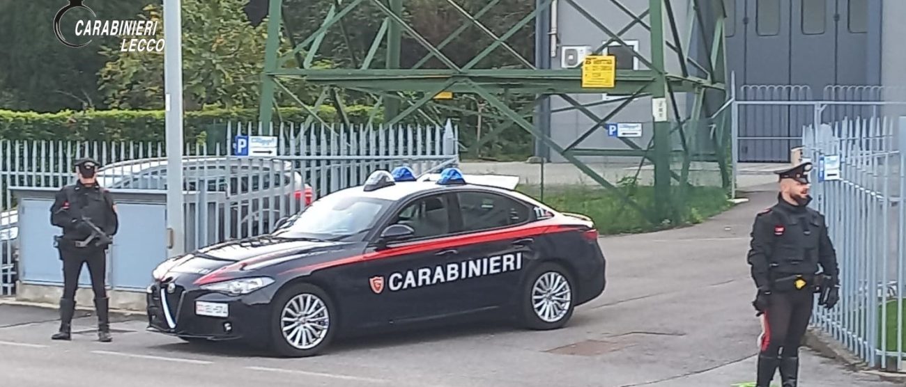 Una pattuglia dei carabinieri della Compagnia di Merate