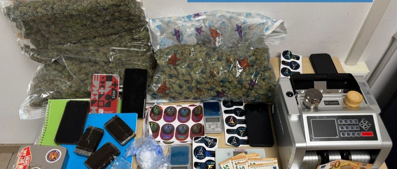 La droga sequestrata dalla Squadra Mobile