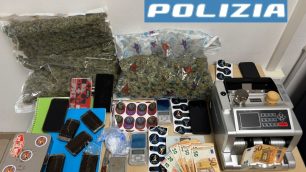 La droga sequestrata dalla Squadra Mobile