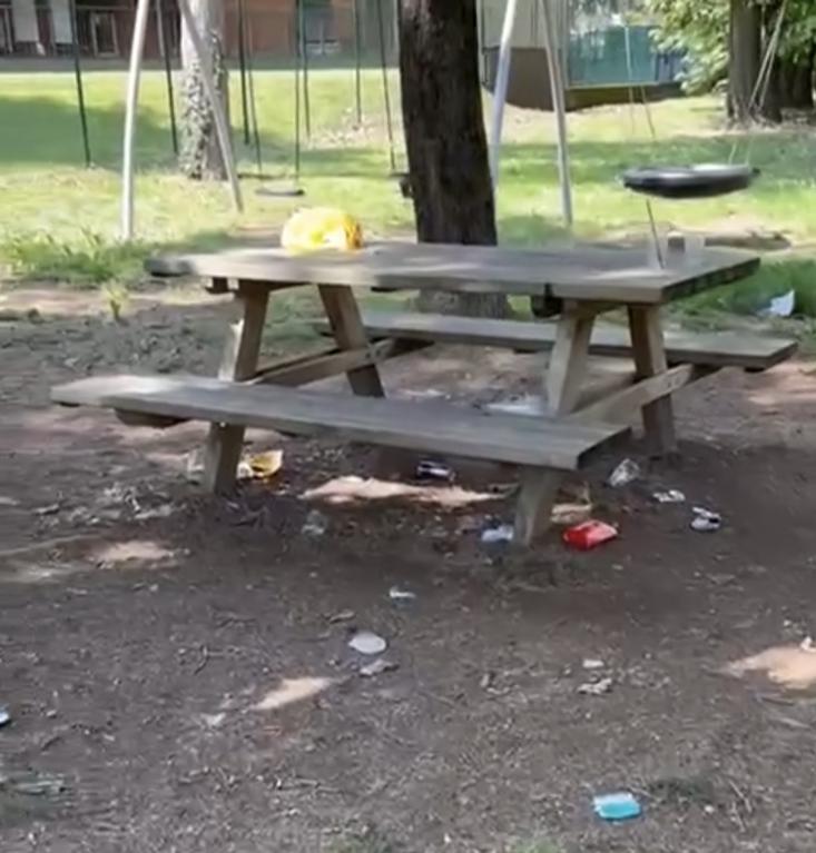 Sovico giardinetti vandali