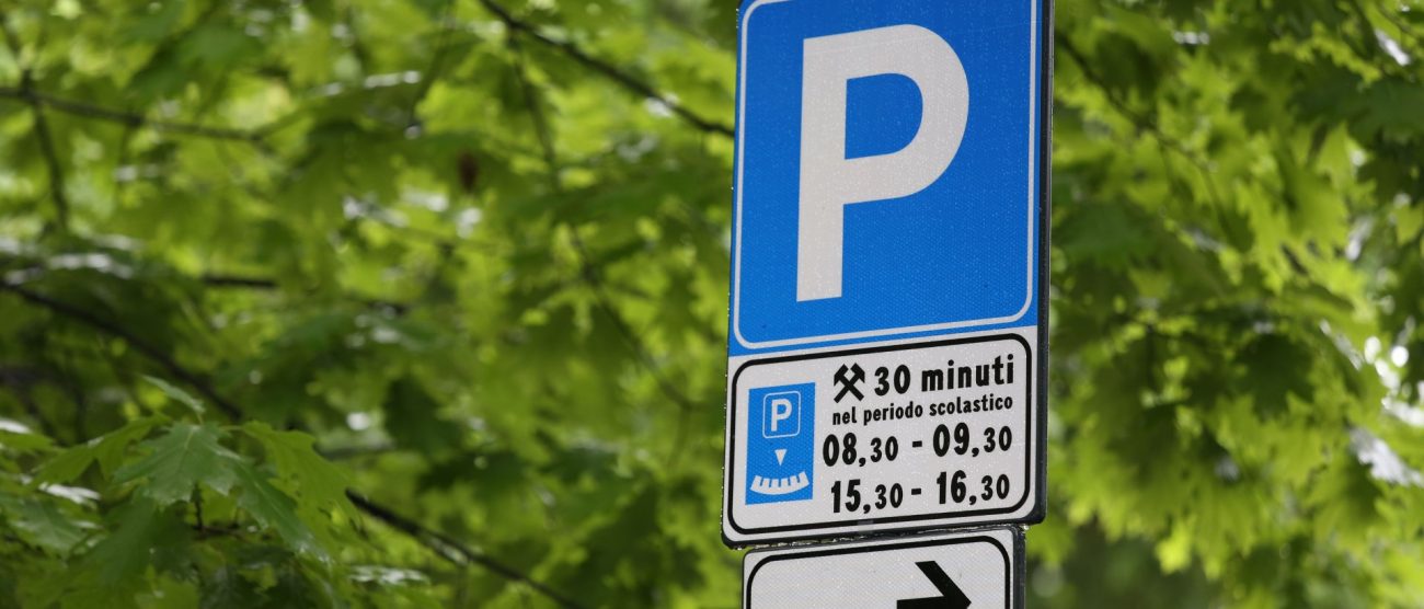Giussano parcheggio via Aliprandi disco orario